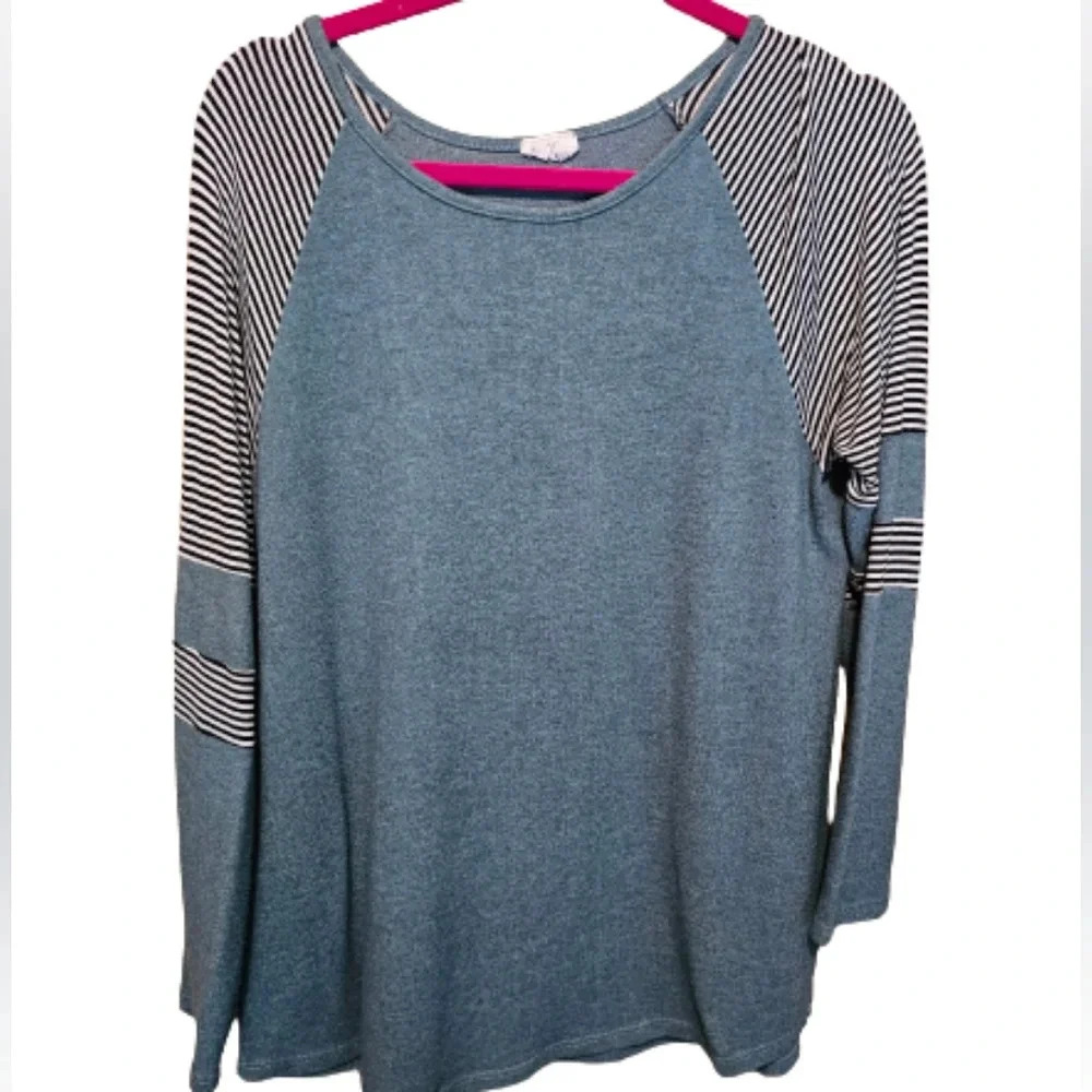 Lovely Melody green Sweater
